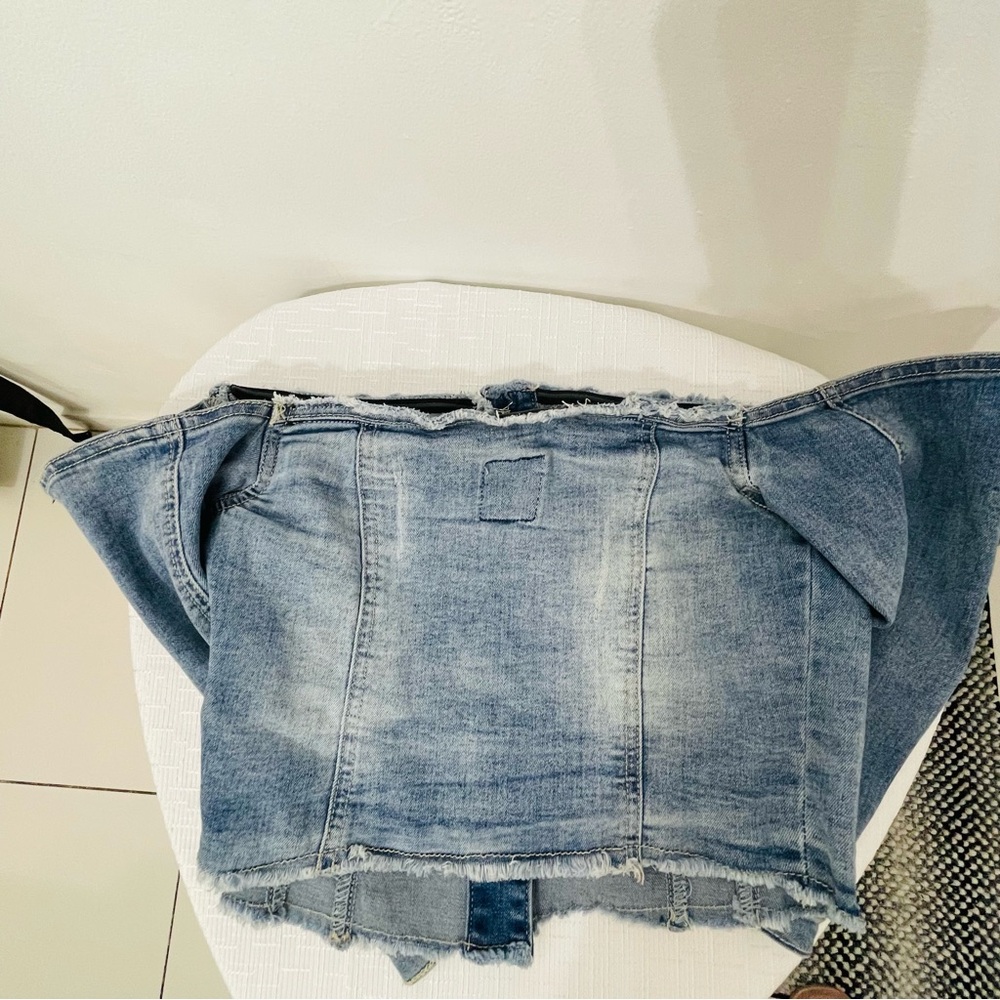Denim Off-Shoulder Jacket - Picture 4 of 4